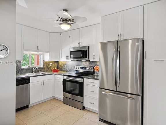 2nd image of 9611 N Hollybrook Lake Dr APT 207