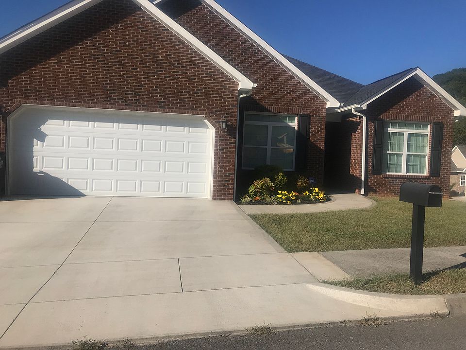 1st image of 1802 Top Sail Ct