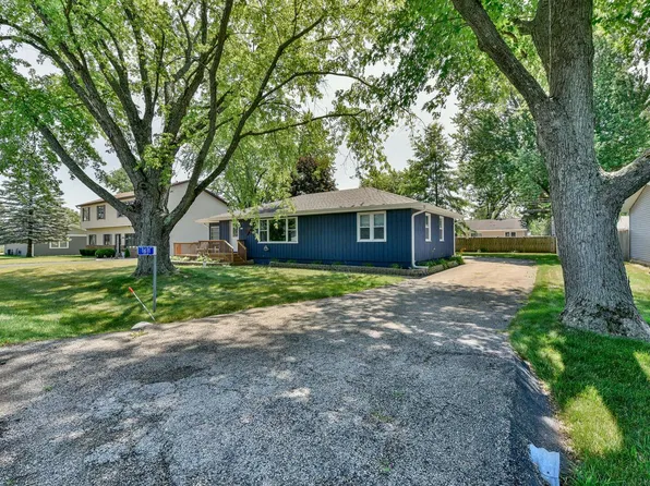 1611 Esch ROAD, Twin Lakes, WI 53181