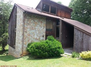 5 Townview Dr, Johnson City, TN 37604