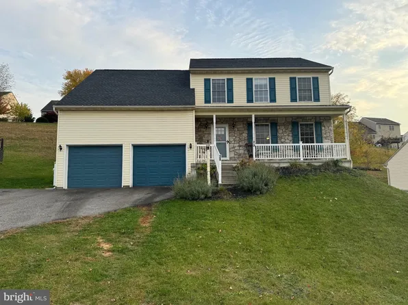 29 Bryn Way, Mount Wolf, PA 17347