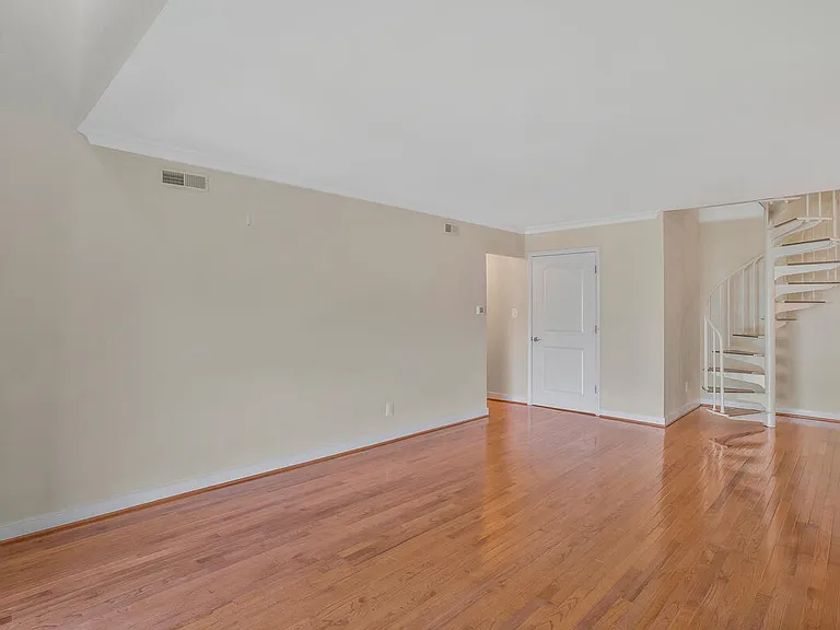 302 Hilltop Ln #K — Photo 21