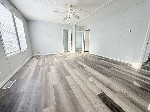 5th image of 78 Scotch Dr