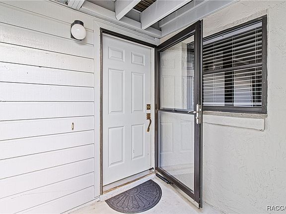 4th image of 600 E Gilchrist Ct APT 2A