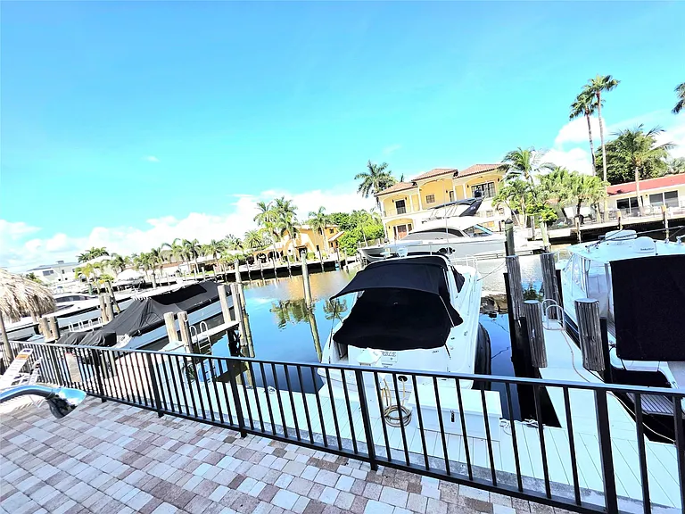 1631 S Ocean Blvd #1006 — Photo 33