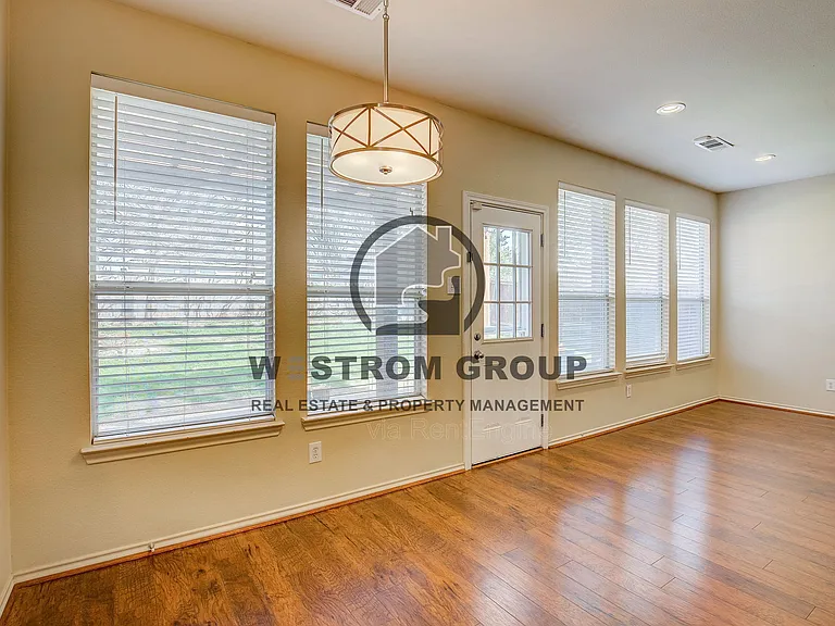 4537 Chris Dr — Photo 29