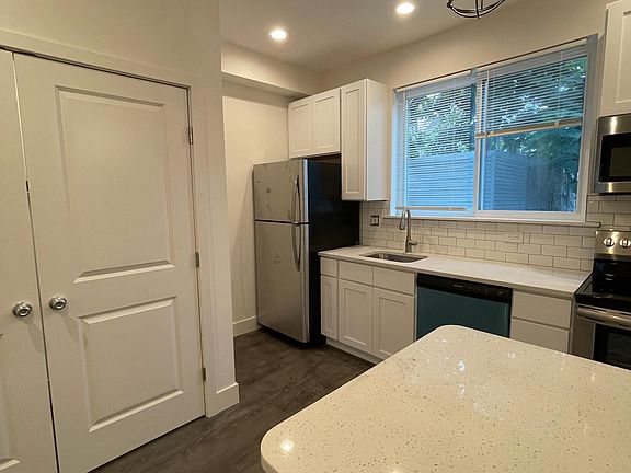 4th image of 706 Cantrell St Floor 2