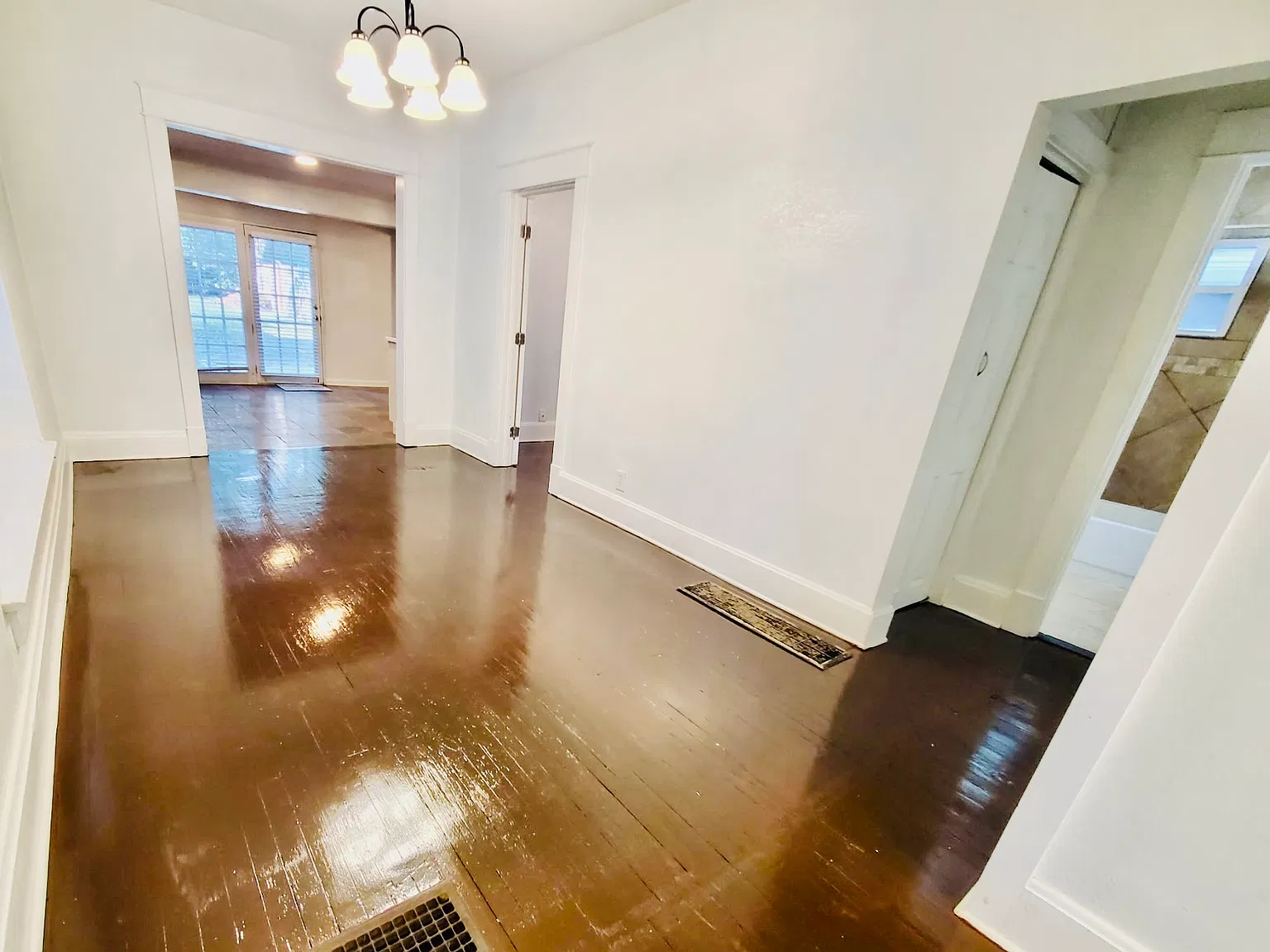 1714 W 41st Street — Photo 1
