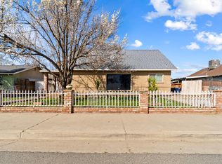 520 W Bardsley Ave, Tulare, CA 93274