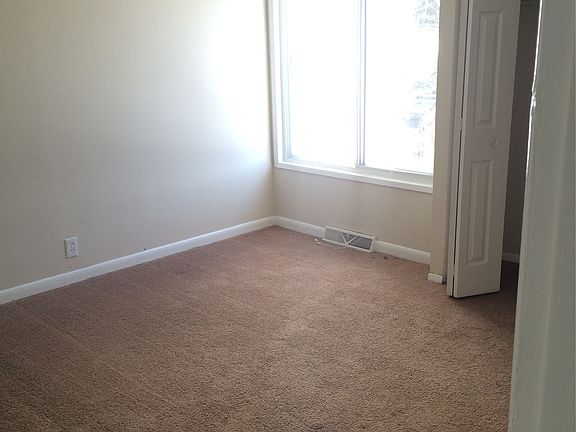 3rd image of 3704 Yellow Poplar Ct