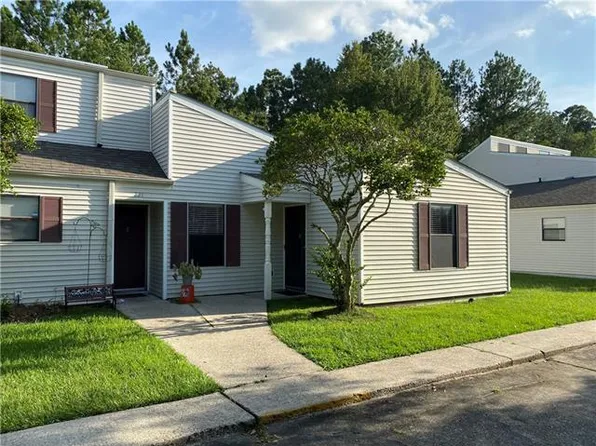 223 Putters Ln, Slidell, LA 70460