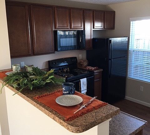 2nd image of 3914 Newton Abbey Ln