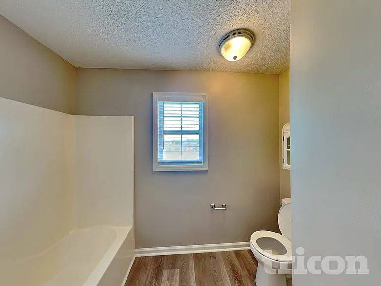 1055 Maria Dr — Photo 20