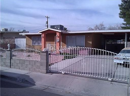 2nd image of 4300 Parkdale Ave