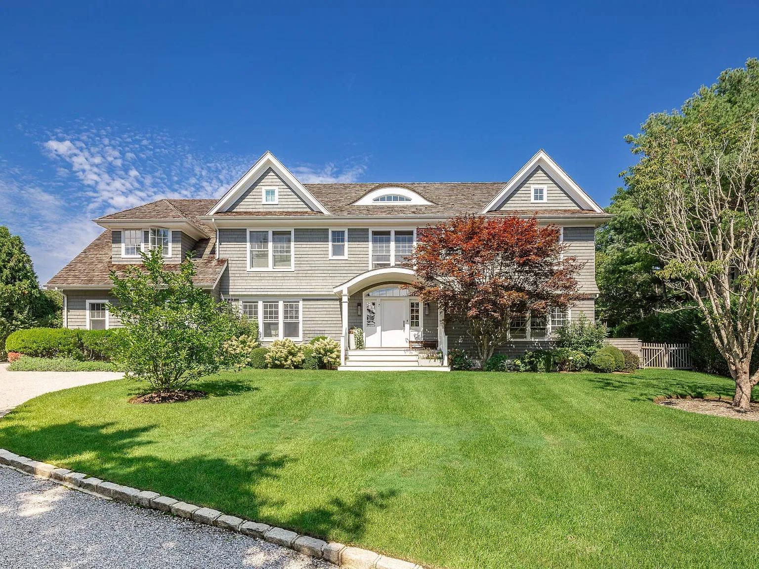 Southampton Village Retreat with Pool and Spa — Photo 4