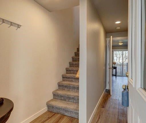 3rd image of 10124 4th Ave NW