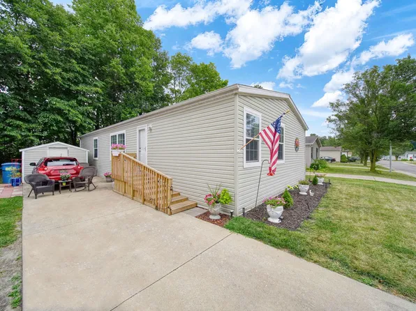 508 Rio Grande Dr, Adrian, MI 49221