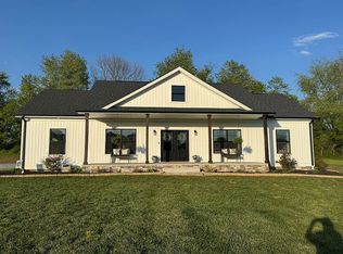19260 Praise Dr, Meadowview, VA 24361