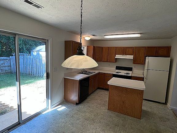 3rd image of 9704 W Midland Way