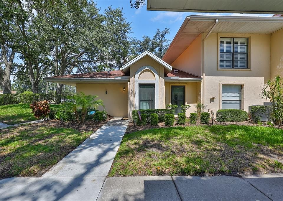 1st image of 311 KNOTTWOOD COURT