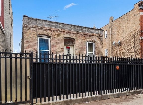 5th image of 1018 N Rockwell St