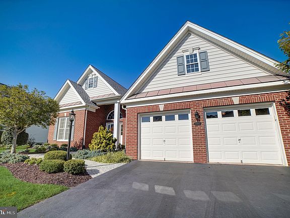2nd image of 15667 Alderbrook Dr