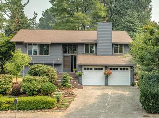 1940 Bristol Ct, West Linn, OR 97068