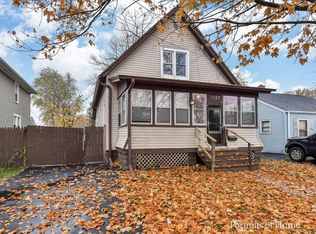 1137 Superior St, Aurora, IL 60505