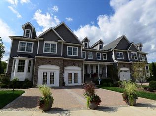 2 Gonzalez Dr #30, Old Bridge, NJ 08857