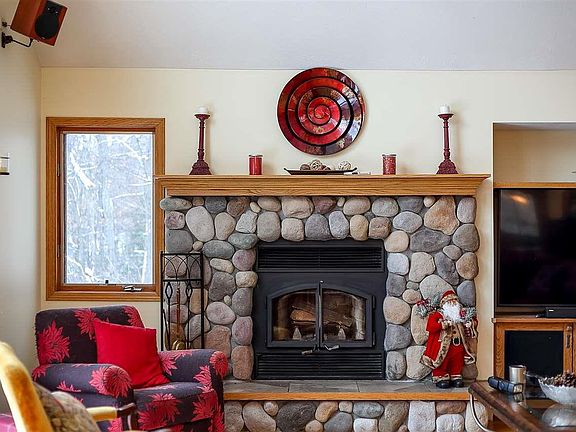 5th image of 3041 S Blake Ln