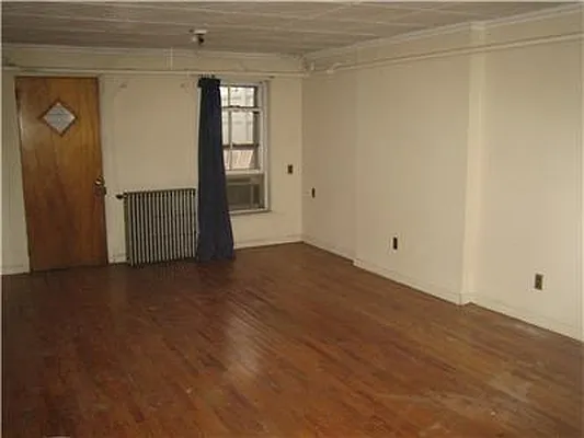 Sold by NMRE | media 3