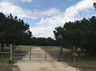 208 W Lakeshore Dr, Dripping springs, TX 78620