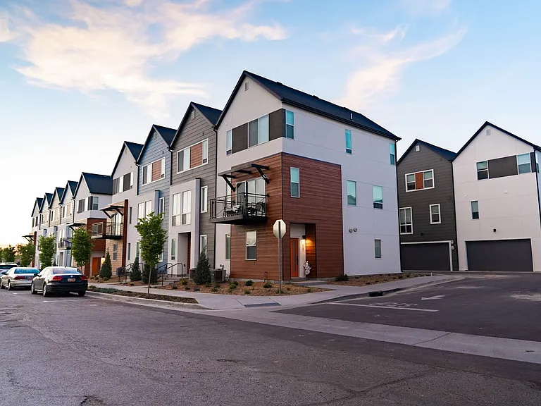Woods Rose Townhomes — Photo 13