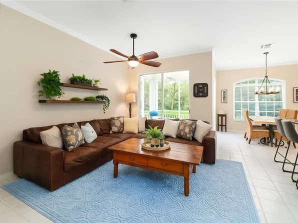 1440 Winding Oaks Cir W APT A204, Vero Beach, FL 32963