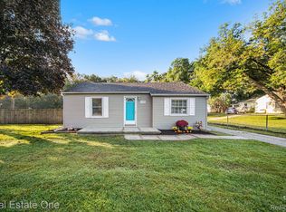 30693 Van Horn Rd, New Boston, MI 48164