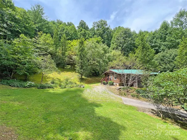 833 Sprinkle Branch Rd, Marshall, NC 28753