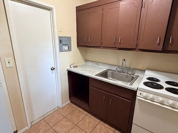 5th image of 158 Fountain St #2B1