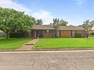 505 Pinewood Ln, Hewitt, TX 76643