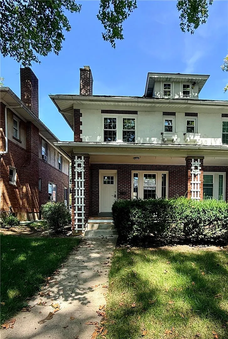 3 bed, 1.5 bath, 1668 sqft, $2,800 — Photo 3