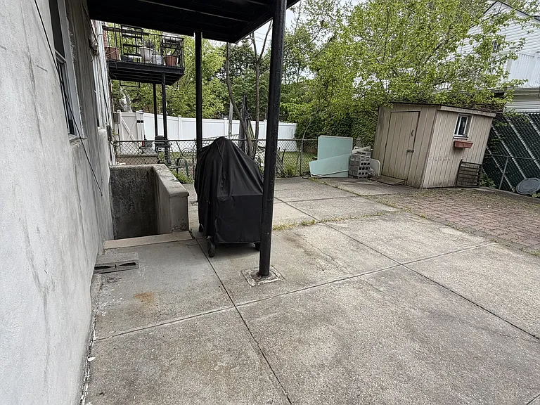 1318 Mace Ave #1 — Photo 16