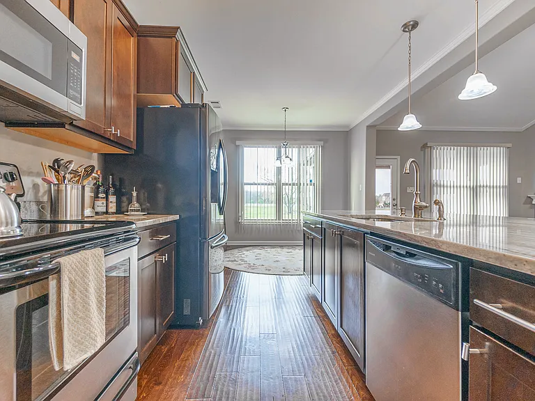 13435 Lapstone Ln — Photo 14