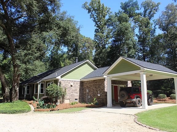 5th image of 208 Pineridge Dr