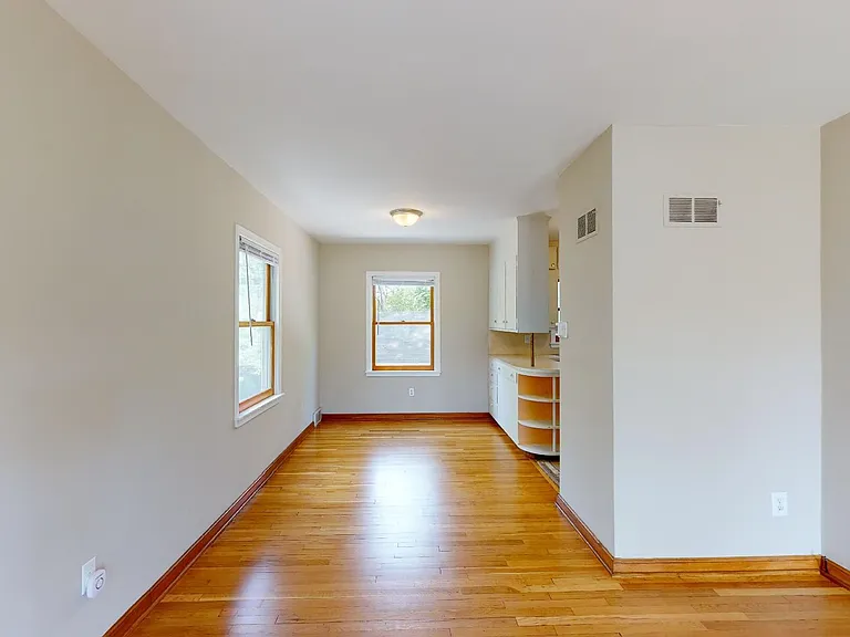 2635 Hunt St — Photo 7