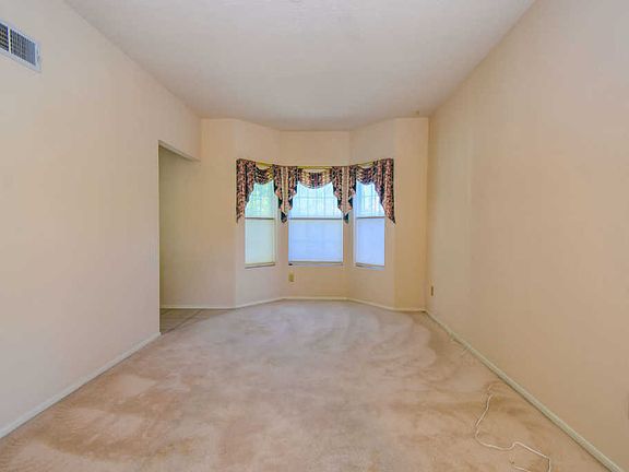 3rd image of 13924 Nambe Ave NE