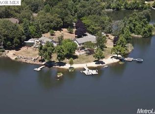 16086 Peninsula Ct, Grass Valley, CA 95949