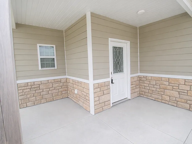 2810 Amberwood Ct — Photo 20