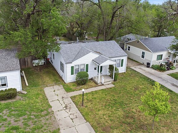 3rd image of 1852 N Minneapolis St