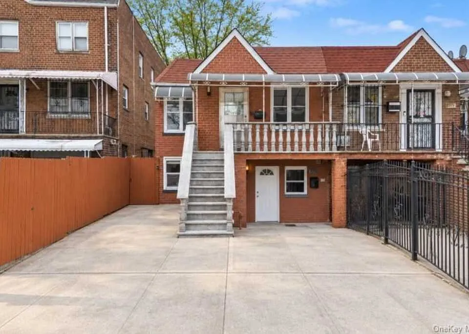 3121 Mickle Ave