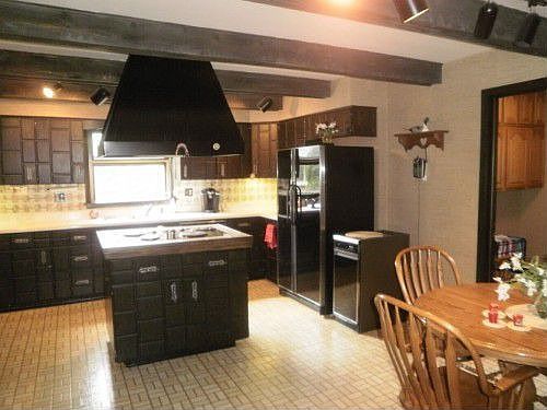 3rd image of 726 S Benton Ct