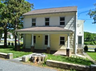 6 Main St, Lebanon, NJ 08833